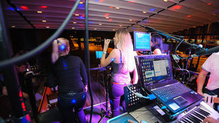 Toto i kraljice u Posh Pubu – foto Ivan Toman Toto i kraljice u Posh Pubu – foto Ivan Toman