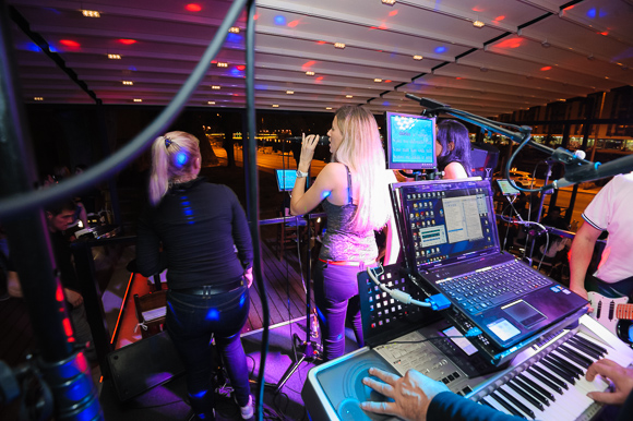 Toto i kraljice u Posh Pubu – foto Ivan Toman Toto i kraljice u Posh Pubu – foto Ivan Toman