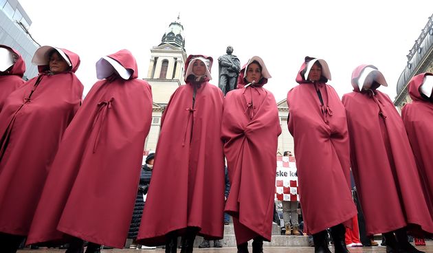 Prosvjed u Zagrebu: sluškinje ustaju za ratifikaciju Istanbulske konvencije, protiv nasilja nad ženama