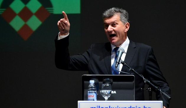 Zagreb – Predsjednicki kandidat Milan Kujundzic predstavio svoj izborni program u koncertnoj dvorani Vatroslav Lisinski. Photo: Marko Prpic/PIXSELL