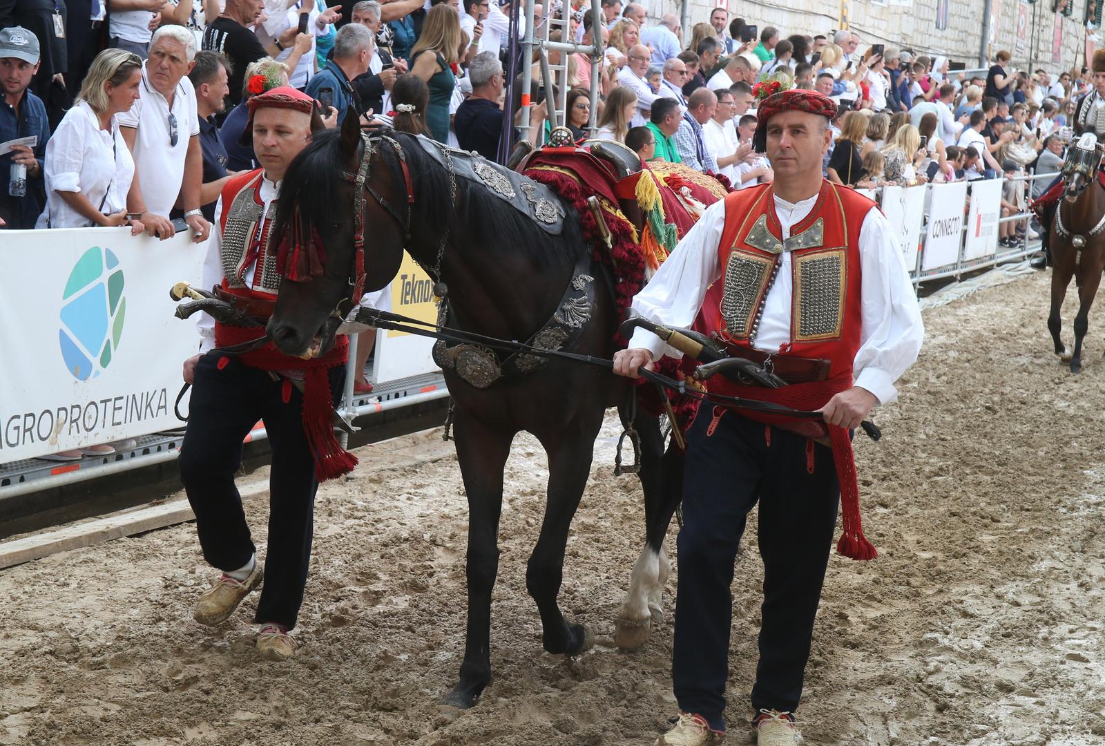 U Sinju održana 308. Sinjska alka