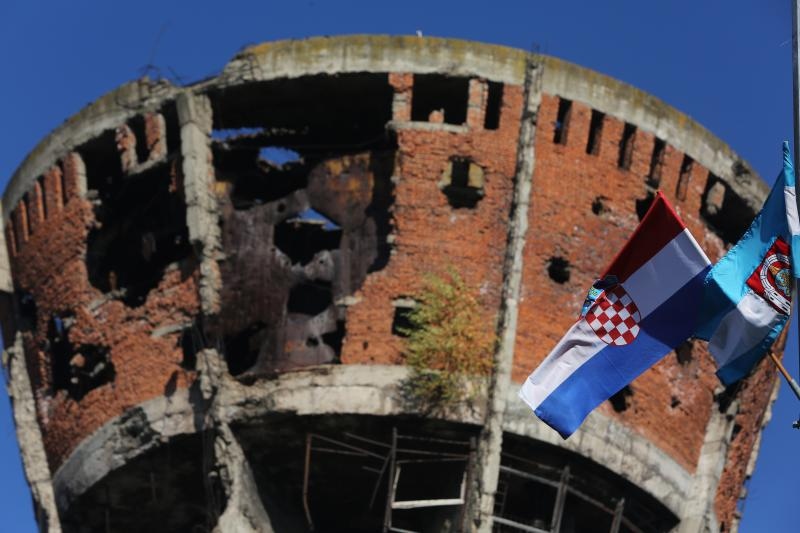 Image 380817 (auto) Image 380817 (auto)