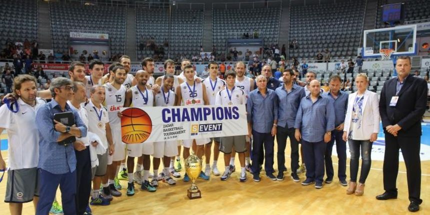 Finale Zadar Basketball Tournamenta u dvorani Krešimira Čosića: susret izmedju KK Cedevita i Fenerbahce Ulker. Turnir je završen pobjedom Fenerbahce Ulkera (75-67).  Photo: Filip Brala/PIXSELL