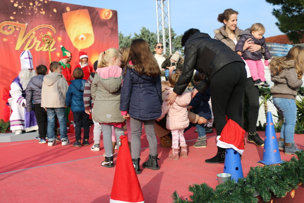 Sveti Nikola posjetio Vir i uvjerio se: nema zločeste djece Sveti Nikola posjetio Vir i uvjerio se: nema zločeste djece
