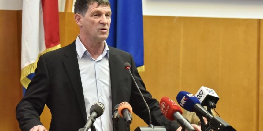 Zadar – Sjednica Gradskog vijeca Grada Zadra. Gradonacelnik Bozidar Kalmeta i zamjenik Zvonimir Vrancic. Reno Sinovcic. Joso Nekic. Danijel Kasap.Photo: Dino Stanin/PIXSELL