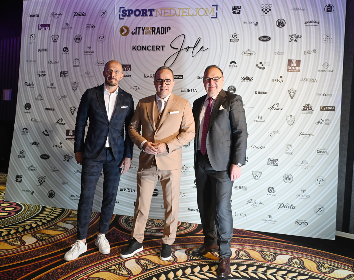 Brojni sportaši, legende i uglednici na proslavi 19. godišnjice emisije sport nedjeljom Brojni sportaši, legende i uglednici na proslavi 19. godišnjice emisije sport nedjeljom