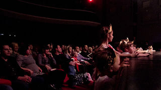 Plesna čestitka Zadarskog plesnog ansambla, Foto: Leo Banić Plesna čestitka Zadarskog plesnog ansambla, Foto: Leo Banić