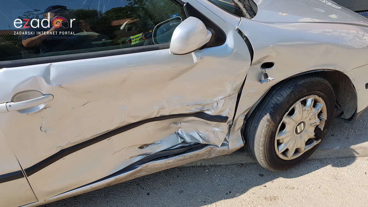 Sudar na križanju kod Marine Tankerkomerc, stradala četiri automobila