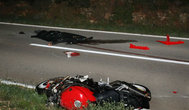 Vodnjan, 080709. Na cesti Vodnjan – Bale u prometnoj nesreci poginuo je motorist. Foto: Goran Sebelic / CROPIX