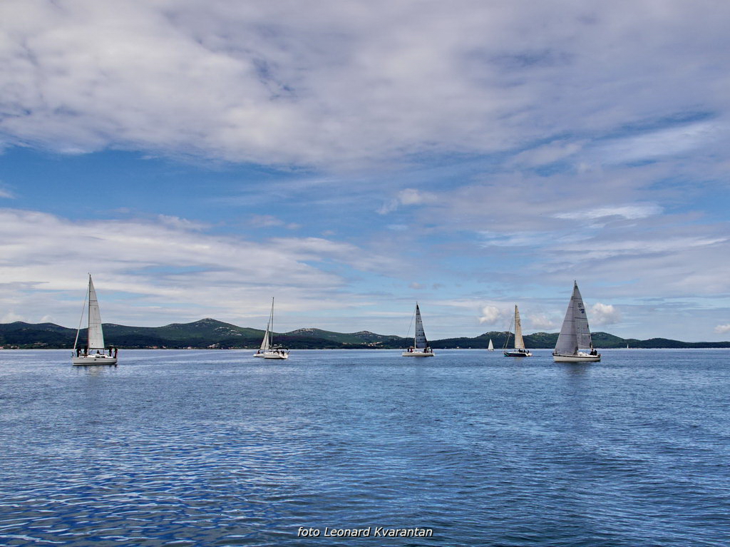 Image 441225 (auto) Image 441225 (auto)