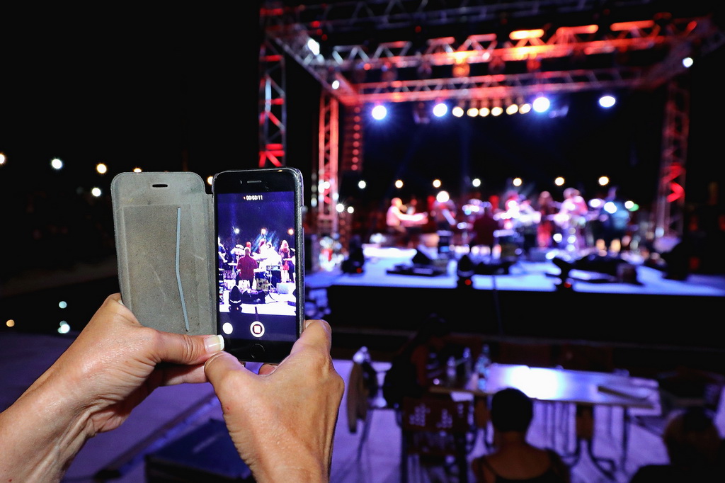 Čudesna Doris Dragović oduševila u Biogradu na Moru Čudesna Doris Dragović oduševila u Biogradu na Moru