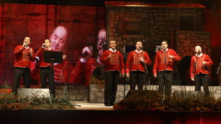Zadar, 121110.
Dvorana Kresimira Cosica.Festival zabavne glazbe Zadar2010.Prva vecer.
Na fotografiji : nastup klapa Sol.
Foto : Vladimir Ivanov / Cropix Zadar, 121110.
Dvorana Kresimira Cosica.Festival zabavne glazbe Zadar2010.Prva vecer.
Na fotografiji : nastup klapa Sol.
Foto : Vladimir Ivanov / Cropix