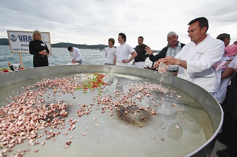 5. Eno-eko-gastro-etno stol (foto: Marin Gospić)