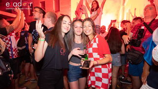 Čudesna noć: Velika fešta ulicama Zadra nakon plasmana Vatrenih u finale SP Čudesna noć: Velika fešta ulicama Zadra nakon plasmana Vatrenih u finale SP