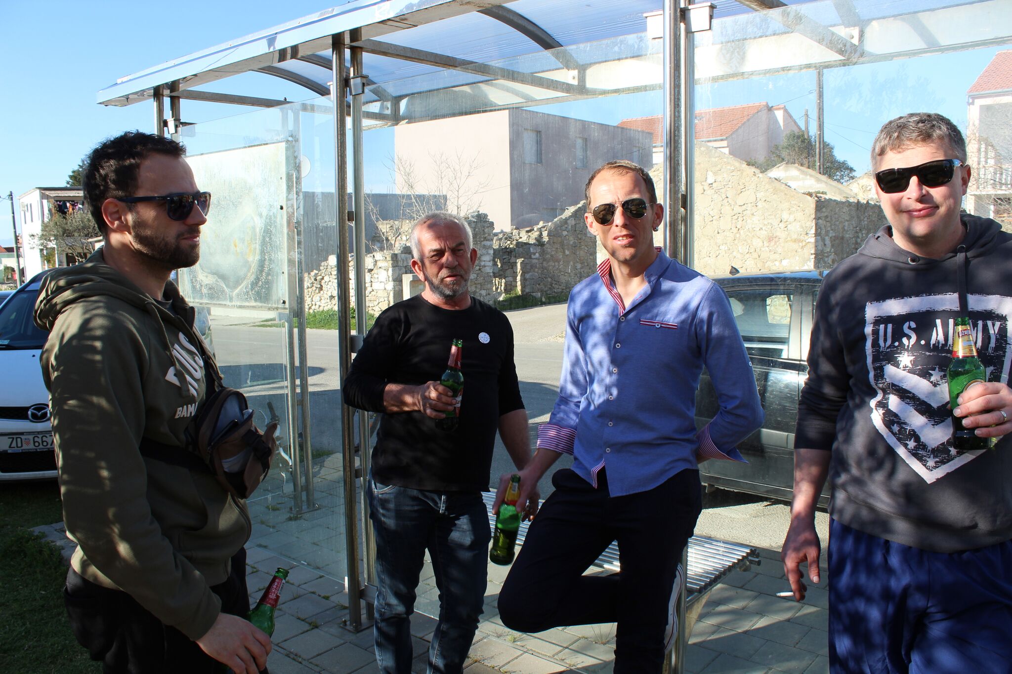 Udruga mladih Ploče i Dračevca uredila stari zog i počastila rižotom