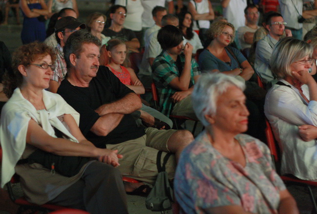 Zemlja bez granica: koncert Jelene Radan na Forumu foto: Angelo Virag Zemlja bez granica: koncert Jelene Radan na Forumu foto: Angelo Virag