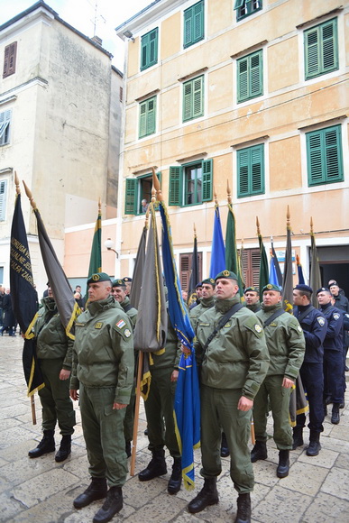 Svečani mimohod postrojbi u povodu proslave 23. obljetnice VRO Maslenica. Foto: Iva Perinčić