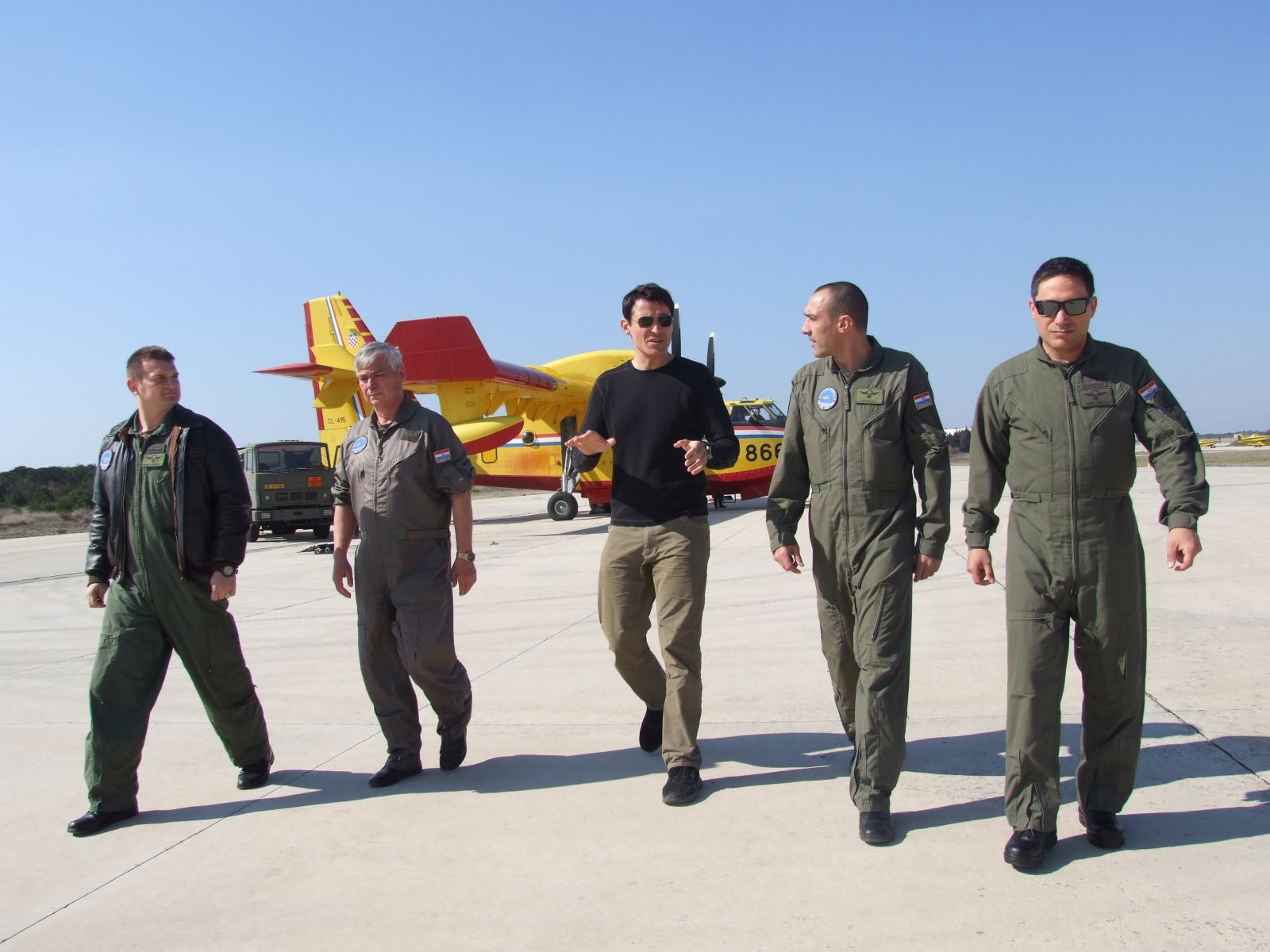 Goran Višnjić posjetio pilote u zrakoplovnoj bazi Zemunik