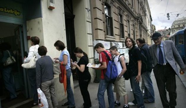 Hrvatska lutrija,gužva (Foto:tportal/CROPIX)