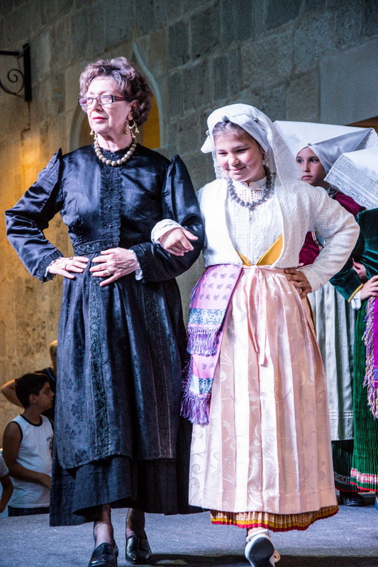 8. Međunarodni festival čipke u Pagu obilježila je modna revija i nastup klape Sol