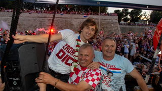 Veličanstven doček četvorice zadarskih Vatrenih od Gradskog mosta do Foruma