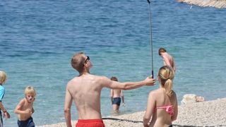 Guštanje na primoštenskim plažama. Photo: Hrvoje Jelavić/PIXSELL Guštanje na primoštenskim plažama. Photo: Hrvoje Jelavić/PIXSELL