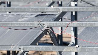 U Zatonu Obrovačkom bura uništila jednu od najvećih solarnih elektrana u Hrvatskoj U Zatonu Obrovačkom bura uništila jednu od najvećih solarnih elektrana u Hrvatskoj