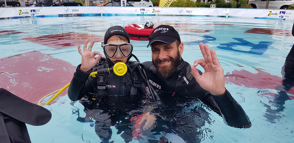 Pogled u plavo: Besplatno probno ronjenje na plaži Jaz u Zatonu