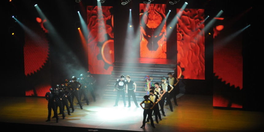 Zadar, 191111.
Dvorana Kresimir Cosic.
Odrzan je irski plesni spektakl “Lord of the dance”.
Na slici: nastup.
Foto: Luka Gerlanc / CROPIX