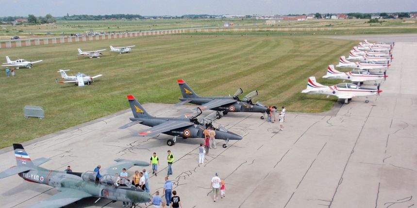 Croatian International Airshow Varaždin – CIAV2011 Croatian International Airshow Varaždin – CIAV2011