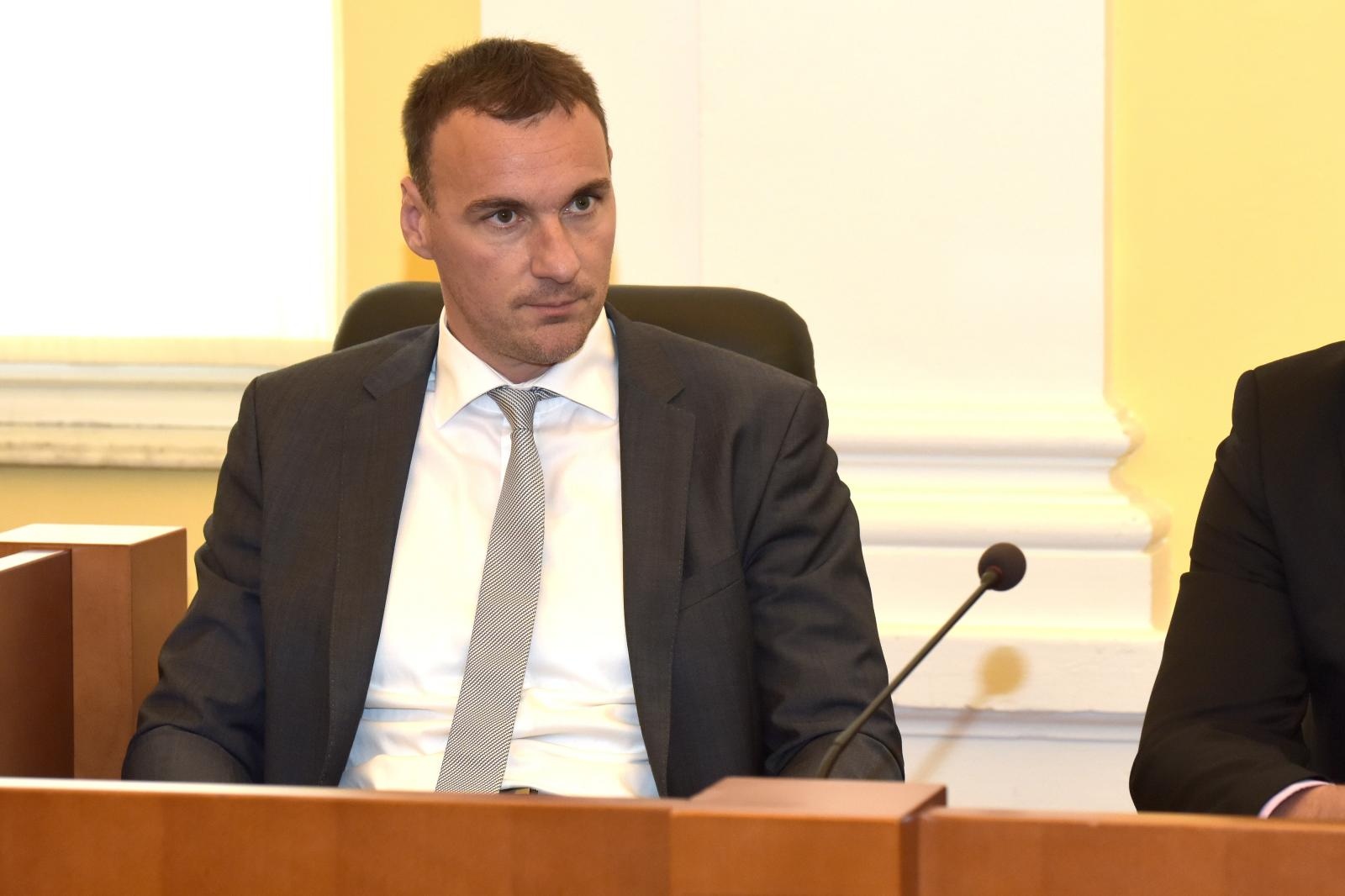 Županijski sud u Zadru: Tin Šunjerga osuđen na 40 godina zatvora zbog ubojstva roditelja