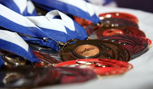 Dodjela medalja na prvom božićnom plivačkom mitingu