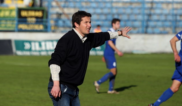 Zadar, 060413. 
Stadion na Stanovima.
Utakmica 26. kola prve HNL izmedju NK Zadar i NK Istra. Na fotografiji: trener Zadra Ferdo Milin. 
Foto: Jure Miskovic / CROPIX