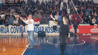 Humanitarno gledanje utakmice Zadar-Cibona u Jazinama Humanitarno gledanje utakmice Zadar-Cibona u Jazinama