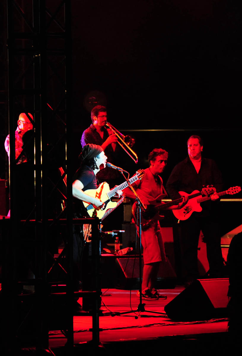 Zadar, 29.07.2013. snimio: Nenad Marčev 
Koncert Carlos Santana 
Prostor pored dvorane u Jazinama