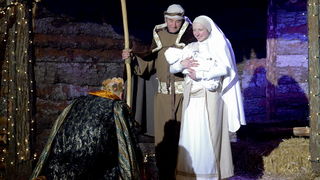 Zagreb, 221212.
Kaptol.
Zajednica Cenacolo vec 13 godina ispred Katedrale na Kaptolu u bozicno vrijeme priredjuje Zive jaslice.
Na fotografiji: detalj sa priredbe.
Foto: Admir Buljubasic / CROPIX Zagreb, 221212.
Kaptol.
Zajednica Cenacolo vec 13 godina ispred Katedrale na Kaptolu u bozicno vrijeme priredjuje Zive jaslice.
Na fotografiji: detalj sa priredbe.
Foto: Admir Buljubasic / CROPIX