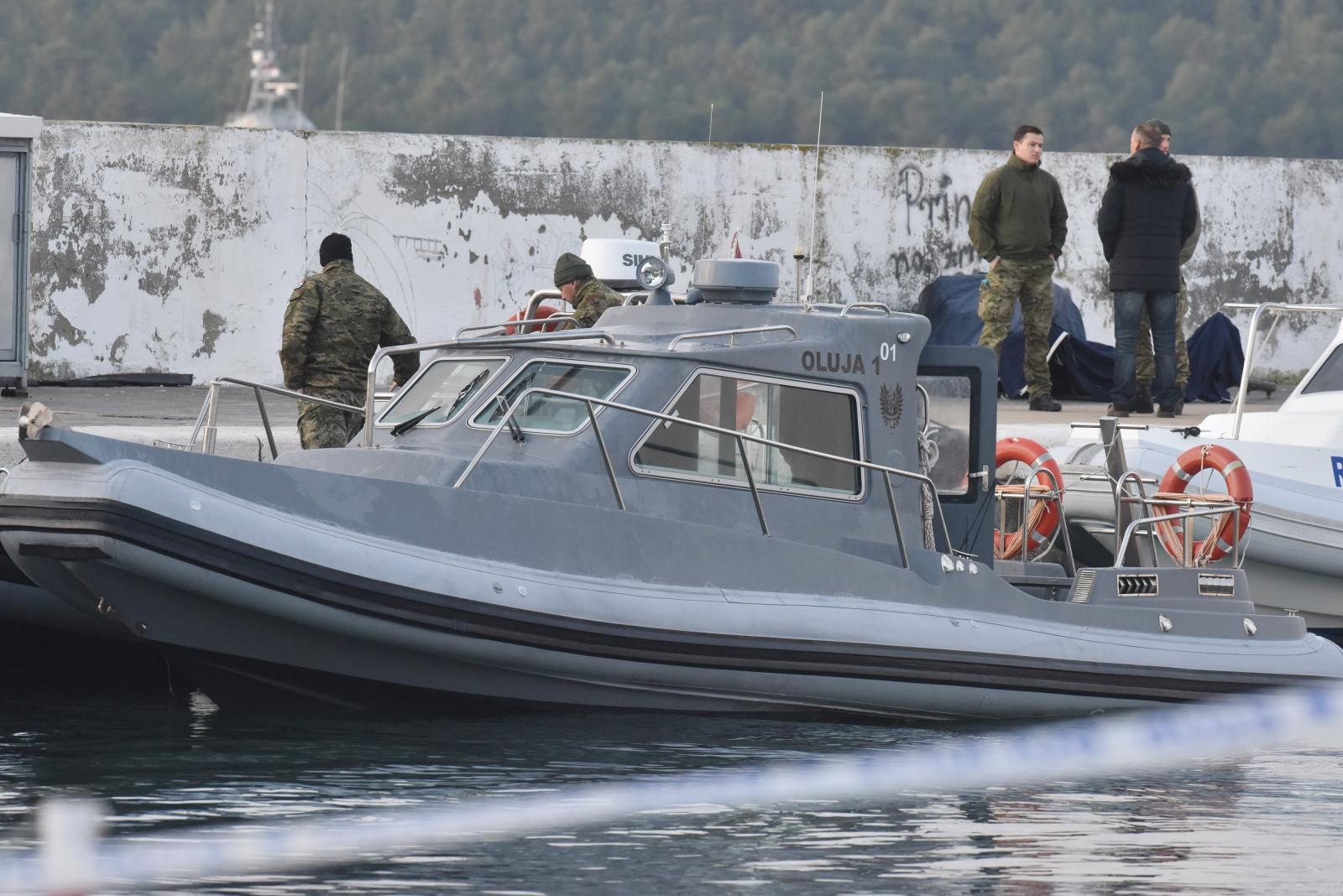Pronađeno tijelo nestalog pilota i olupina helikoptera