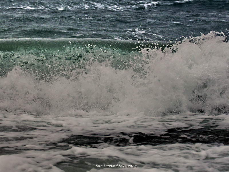 Kiteri i surferi uživali u jakom jugu