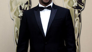 82. Red Carpet Oscara (oscar.go.com)