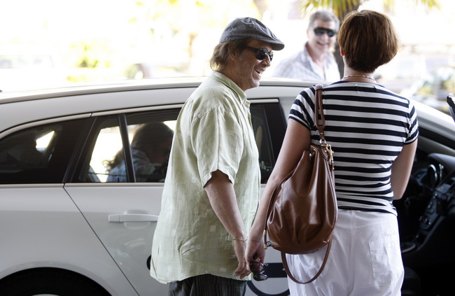 Zadar, 070610.
Gitarist Paco de Lucia stigao je danas popodne u hotel Falkensteiner na Boriku. Odrzati ce koncert sutra u 21 i 30h na trgu Pet bunara.
Foto: Jure Miskovic / CROPIX Zadar, 070610.
Gitarist Paco de Lucia stigao je danas popodne u hotel Falkensteiner na Boriku. Odrzati ce koncert sutra u 21 i 30h na trgu Pet bunara.
Foto: Jure Miskovic / CROPIX