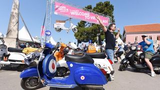 U Biogradu na moru zapoceo je Vespa World Days 2015 koji traje od 11-14. lipnja. Ocekuje se dolazak 5000 vozaca iz 32 zemlje. Photo: Hrvoje Jelavic/PIXSELL U Biogradu na moru zapoceo je Vespa World Days 2015 koji traje od 11-14. lipnja. Ocekuje se dolazak 5000 vozaca iz 32 zemlje. Photo: Hrvoje Jelavic/PIXSELL