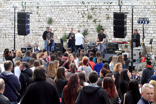 The Voice u Zadru: Sara, Dino, Ive i Jure na Trgu pet bunara, Foto: Roberto Lerga