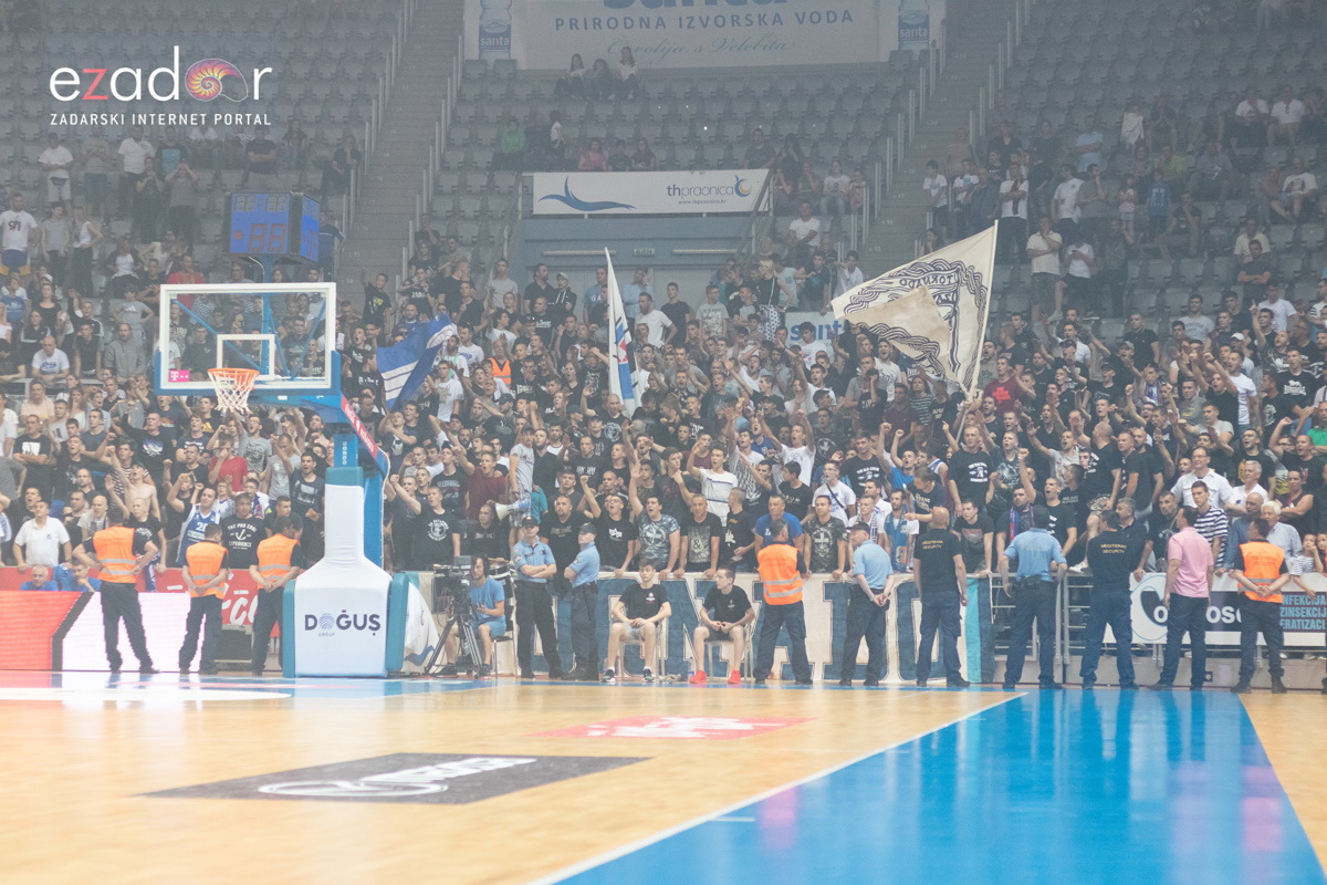 Polufinale doigravanja HT Premijer lige, 1. utakmica: KK Zadar – KK Cibona 89-78