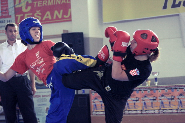 Kickbokseri KBK Benkovac nastupili u Tesnju (BIH), Foto: Sasa Cuka