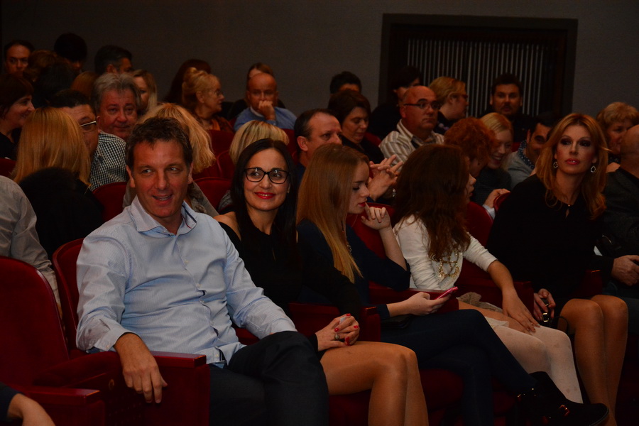 Gibonni nastupio u HNK Zadar, foto: Iva Perinčić Gibonni nastupio u HNK Zadar, foto: Iva Perinčić