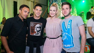 Zvuci klapske pjesme, riba na mnoštvo načina, sretna lica posjetitelja slika su ribljeg dana na prvom Jarun Piknik festivalu. Tomislav Bralić i klapa Intrade, Marijan Ban i Diktatori u Zagreb su donijeli dašak svježeg morskog zraka.