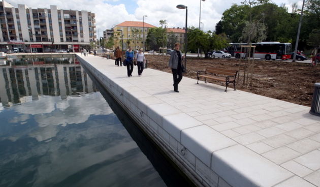 Zadar, 270513.
Uvala Jazine. 
Zavrseni su radovi na uredjenju uvale Jazine gdje je uredjena nova riva i setnica.
Foto: Jure Miskovic / CROPIX