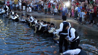 Sali, Dugi otok, 100809.
Svako misto svoju festu ima, no ne traje svaka festa tri dana kao ona u mjestu Sali na Dugom otoku. Saljske uzance, kako mjestani nazivaju svoju festu, odrzat ce se ove godine po pedeseti put, kao i svake godine dosad, vikend prij Sali, Dugi otok, 100809.
Svako misto svoju festu ima, no ne traje svaka festa tri dana kao ona u mjestu Sali na Dugom otoku. Saljske uzance, kako mjestani nazivaju svoju festu, odrzat ce se ove godine po pedeseti put, kao i svake godine dosad, vikend prij