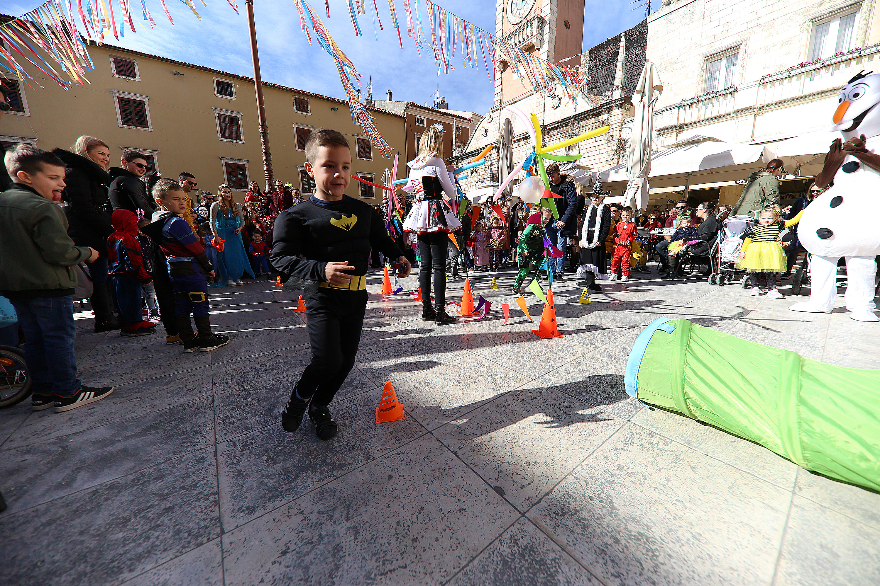 “Šareni Maskograd”: Dječji karneval na Narodnom trgu