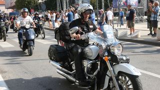 Knin: Mimohod motocikala i starodobnih vojnih vozila